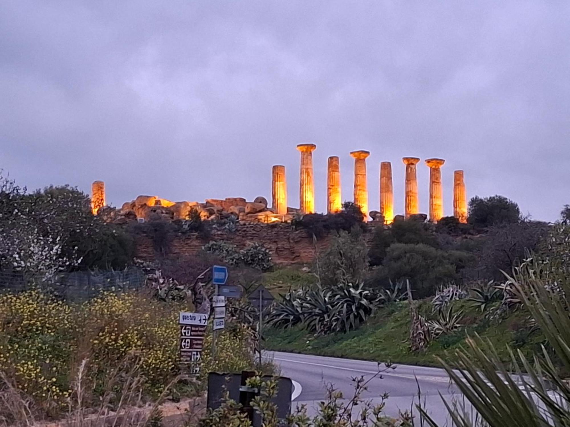 B&B Le Lumie "Il Cortiletto Del Centro" Agrigento Dış mekan fotoğraf