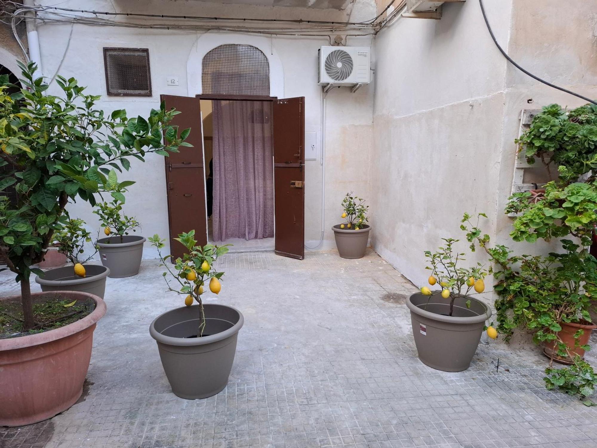 B&B Le Lumie "Il Cortiletto Del Centro" Agrigento Dış mekan fotoğraf
